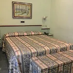 Le Petit 3* טורינו