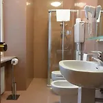 ليه بيتيت تورينو
