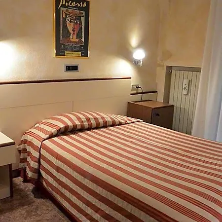 Le Petit Torino