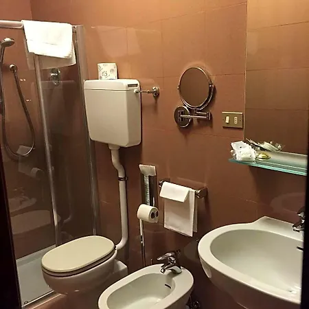 Le Petit Hotel