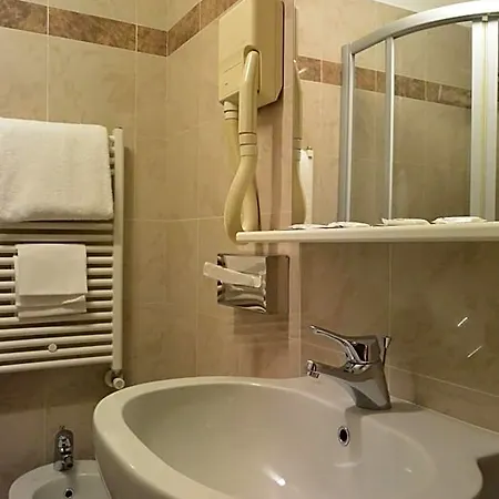Le Petit 3* Torino