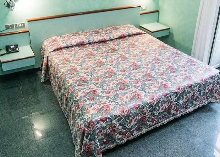Le Petit Турин