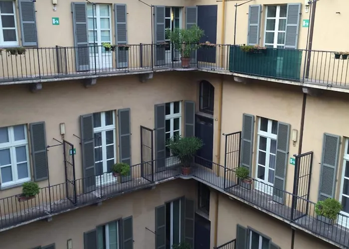Отель Le Petit