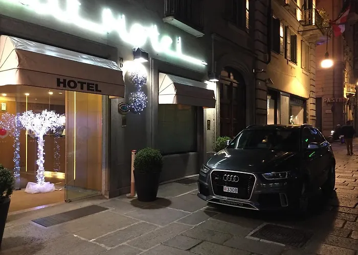 Отель Le Petit 3*