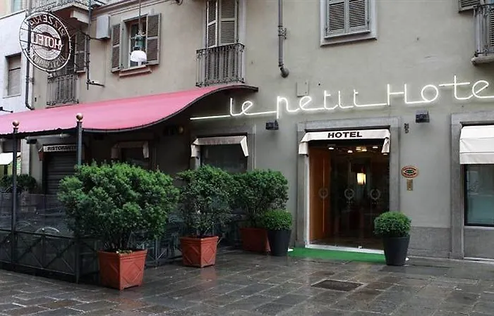 Le Petit 3*