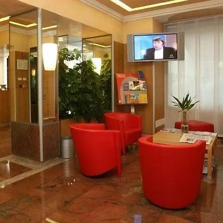 Hotel Le Petit 3*
