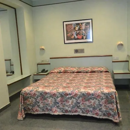 Hotel Le Petit 3*