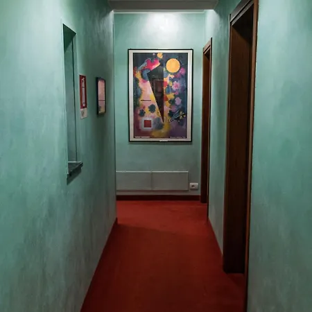 Le Petit Hotell 3*