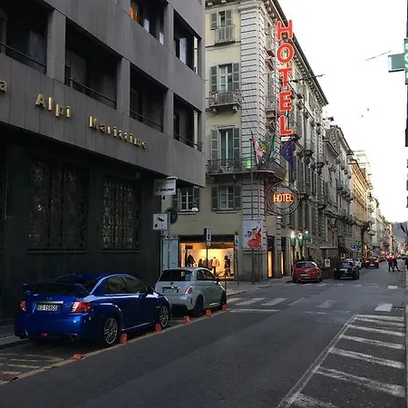 Le Petit 3* Turin