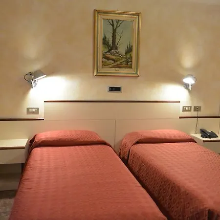 Hotel Le Petit 3*